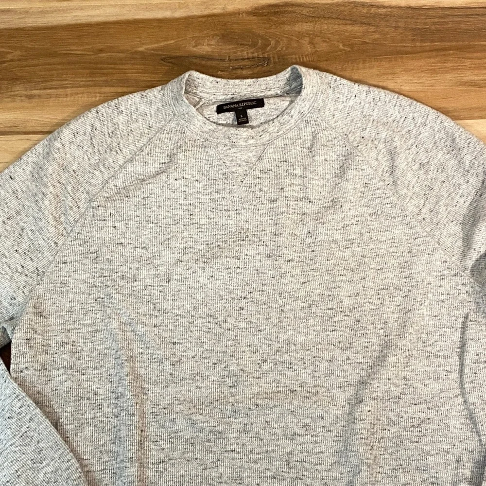Banana Republic Mens Eco Sweatshirt Large Light Grey Heather Raglan‎